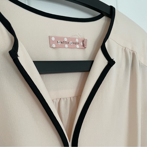 Cute sheer dress - Picture 6 of 7